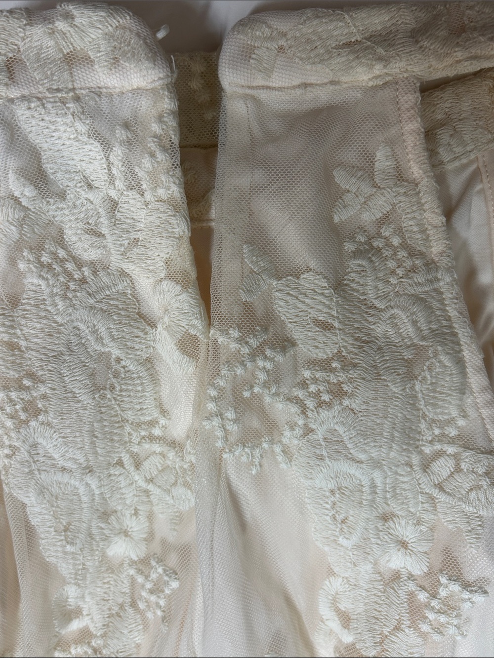 NWT (size 6) MANGO EMBROIDERED TULLE DRESS WITH RUFFLES - Picture 9 of 12